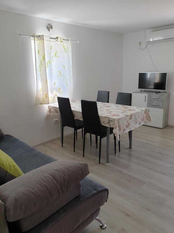 Apartma Patricija - Big Apartment For 6 Tolmin Exteriér fotografie