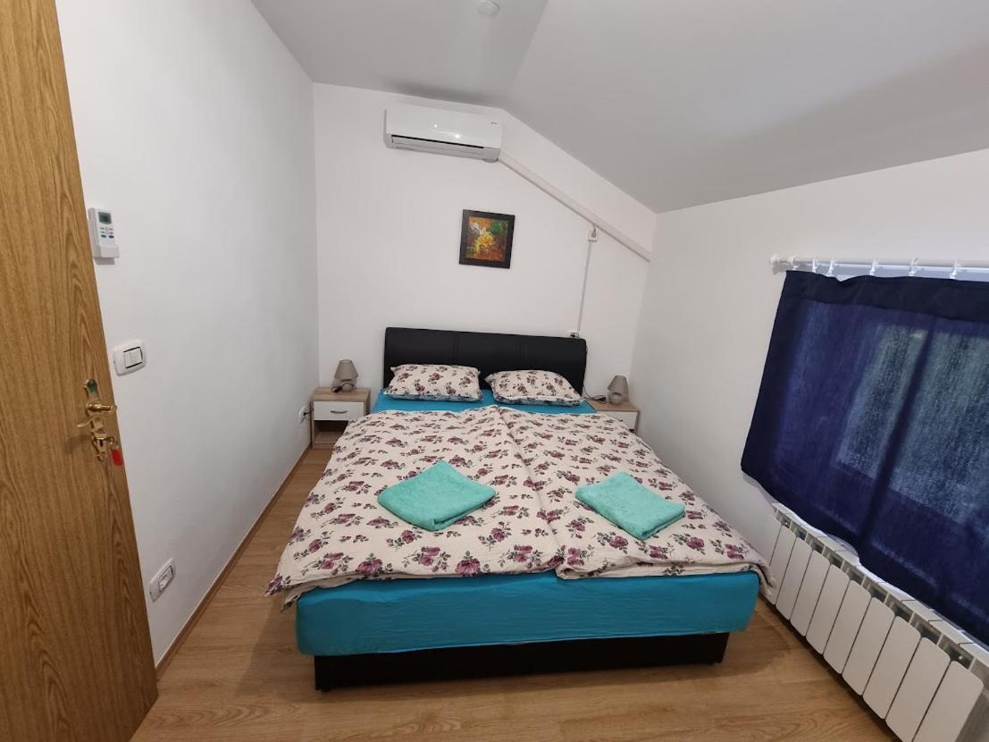 Apartma Patricija - Big Apartment For 6 Tolmin Exteriér fotografie