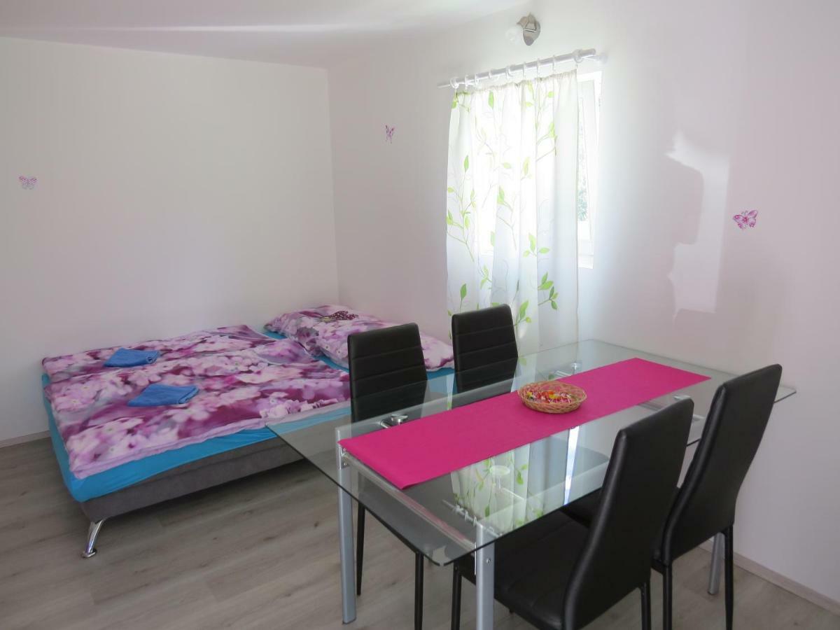 Apartma Patricija - Big Apartment For 6 Tolmin Exteriér fotografie